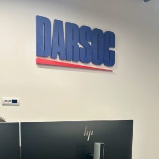 DARSOC je cyber security kompanija koja je poverenje svojih klijenata stekla beskompromisnim pristupom izazovima računarske bezbednosti. Vrhunski stručnjaci i vrhunska tehnologija ih izdvajaju u odnosu na konkurenciju, a jačanje korporativnog identiteta su poverili nama. Izradili smo i montirali tri kompanijska znaka na tri zida, tako da budu vidljivi iz svakog ugla poslovnih prostorija u @ntp_novisad 
Hvala DARSOC na ukazanom poverenju ❤️
--
#poslovniprostor #reklama #logo #logotype #cnc #cncmachine #foamcutting #foamcuttingmachine #stiropor #stirodur #stirodurreklame #stiroporart #stiroporimena #stiroporslova #stiropordekoracije #dekoracija #dekoracije #dekoracijevencanja #dekoracijaizloga #dekoracijalokala #brendiranje #brendiranjelokala #cncsecenjestiropora